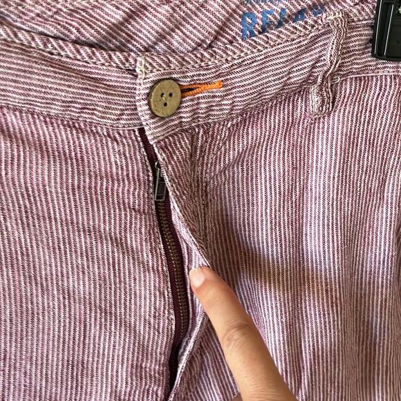 Tommy Bahama Relax 100% linen red and white striped shorts. - Picture 3 of 9